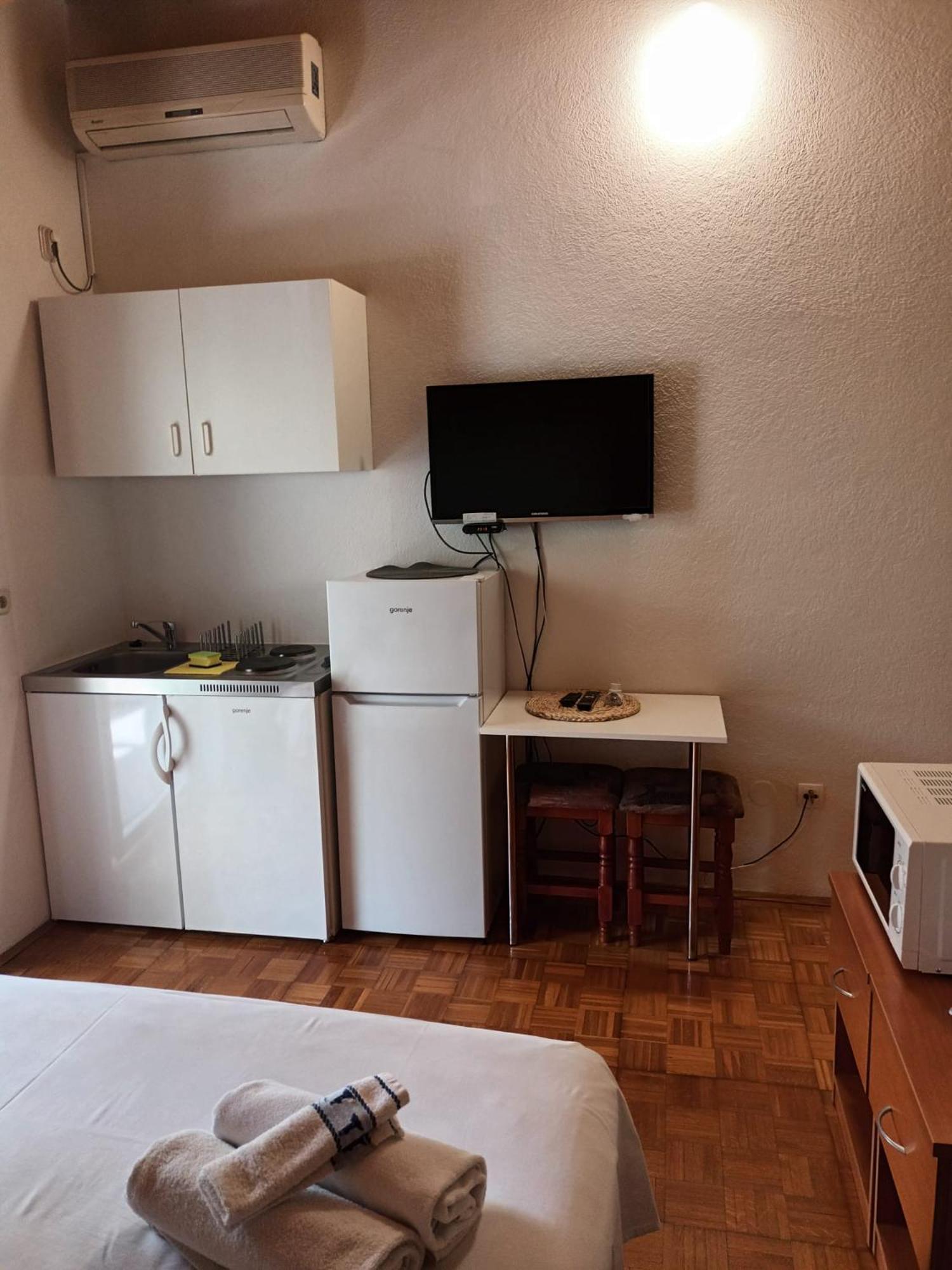 Apartment Mrkic Biograd Na Moru Exterior foto