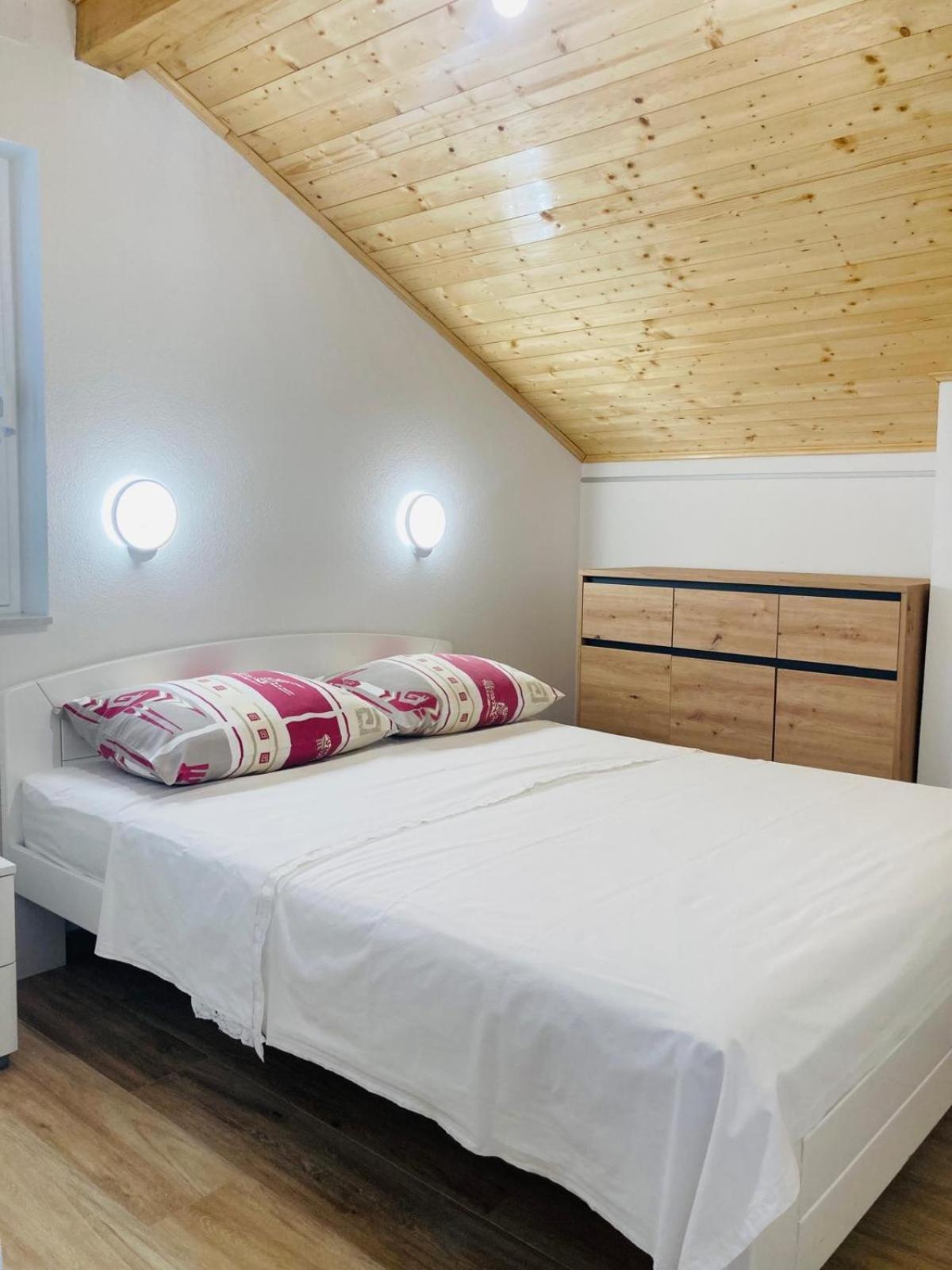 Apartment Mrkic Biograd Na Moru Exterior foto
