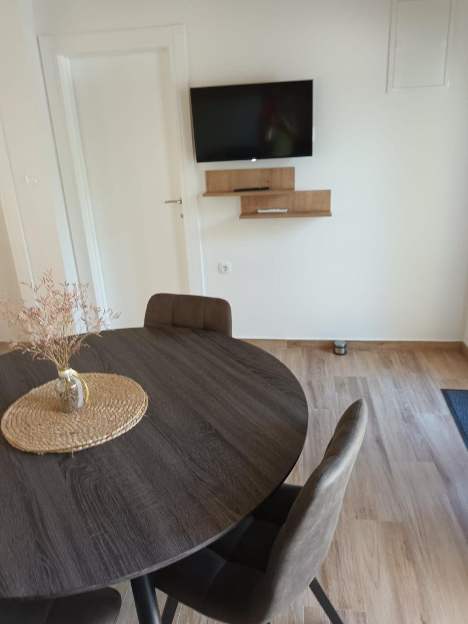 Apartment Mrkic Biograd Na Moru Exterior foto